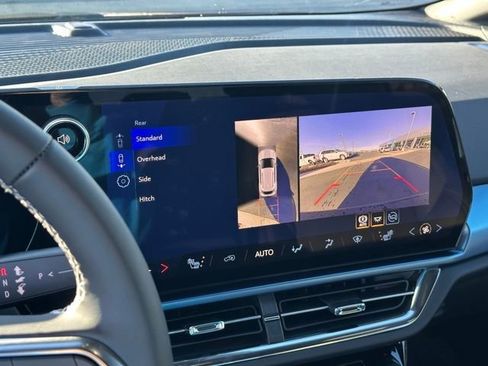New 2026 Chevrolet Equinox EV LT AWD/4WD image 10