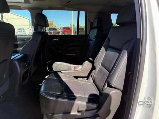 Used 2016 GMC Yukon XL SLT w/ Open Road Package AWD/4WD image 13