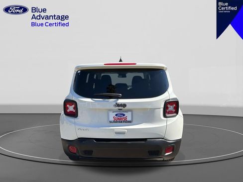 Used 2023 Jeep Renegade Latitude AWD/4WD image 6