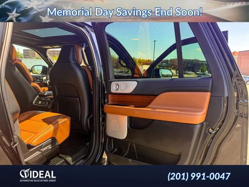 Used 2019 Lincoln Navigator L Reserve w/ Cargo Package AWD/4WD image 12