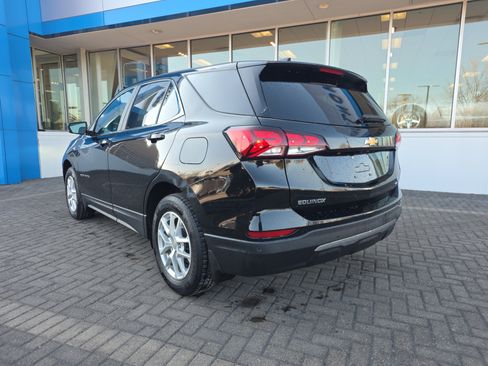 Used 2022 Chevrolet Equinox LT image 3