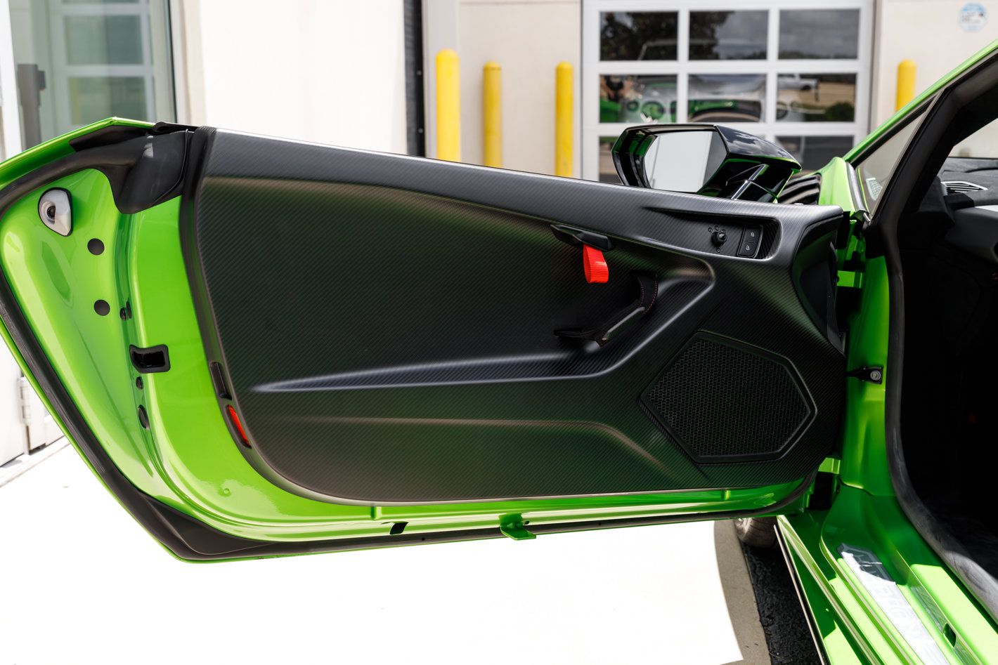 Used 2023 Lamborghini Huracan STO RWD image 35