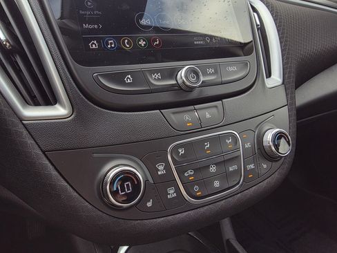 Used 2023 Chevrolet Malibu LT image 17