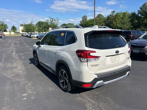Used 2022 Subaru Forester Touring w/ Popular Package #2 AWD/4WD image 6