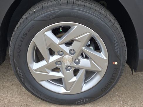 New 2026 Hyundai Kona SE FWD image 7