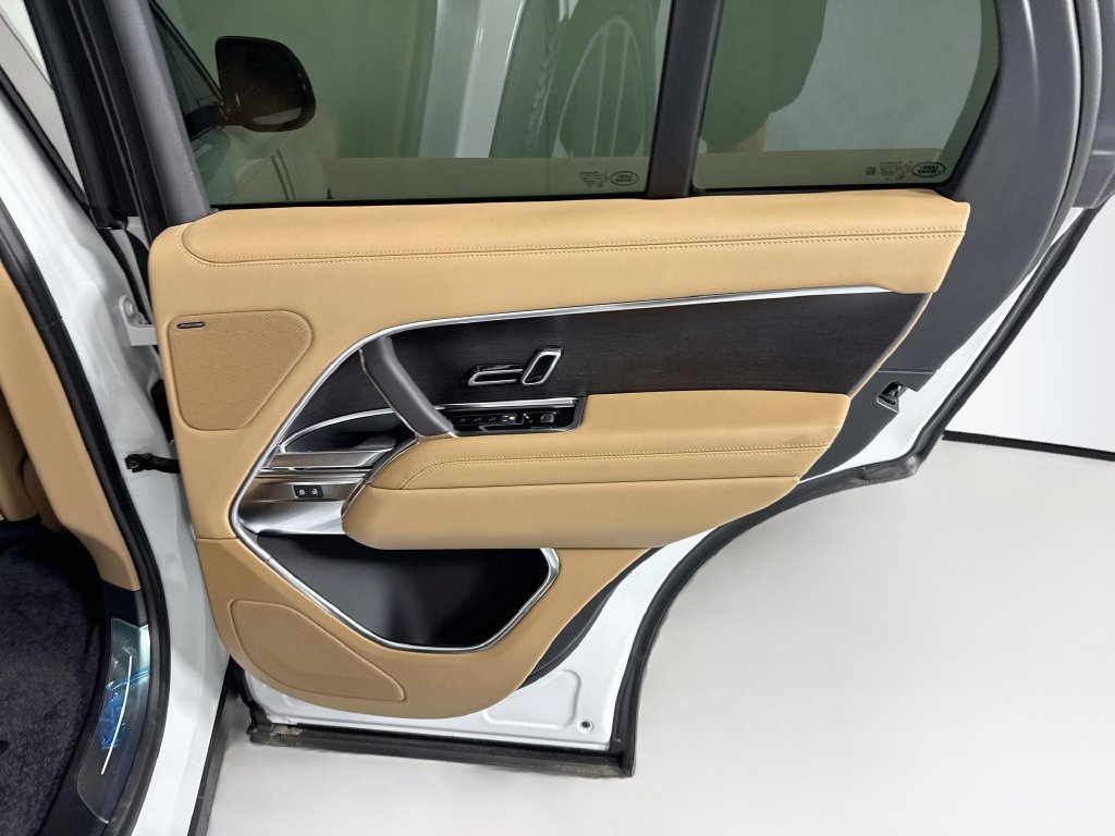 New 2026 Land Rover Range Rover SE AWD/4WD image 29