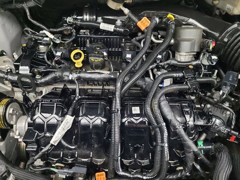 Used 2023 Ford Edge SEL image 30