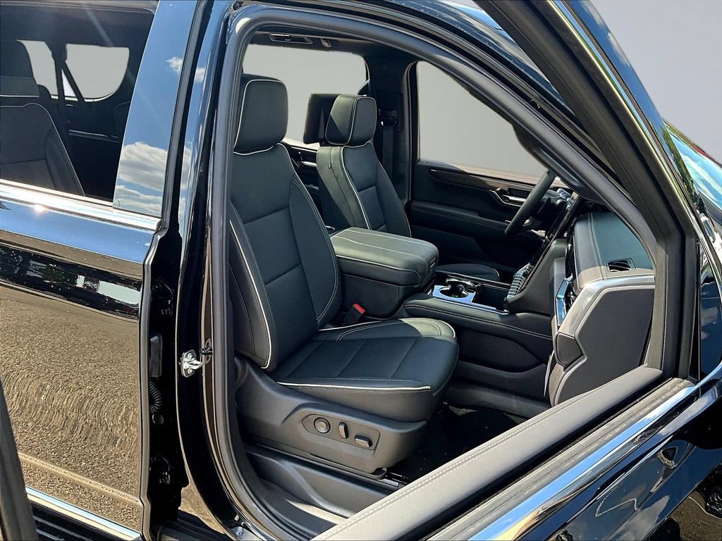 New 2026 GMC Yukon XL Elevation w/ Elevation Premium Package AWD/4WD image 10