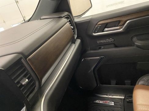 Used 2024 Chevrolet Silverado 1500 High Country w/ Technology Package image 18