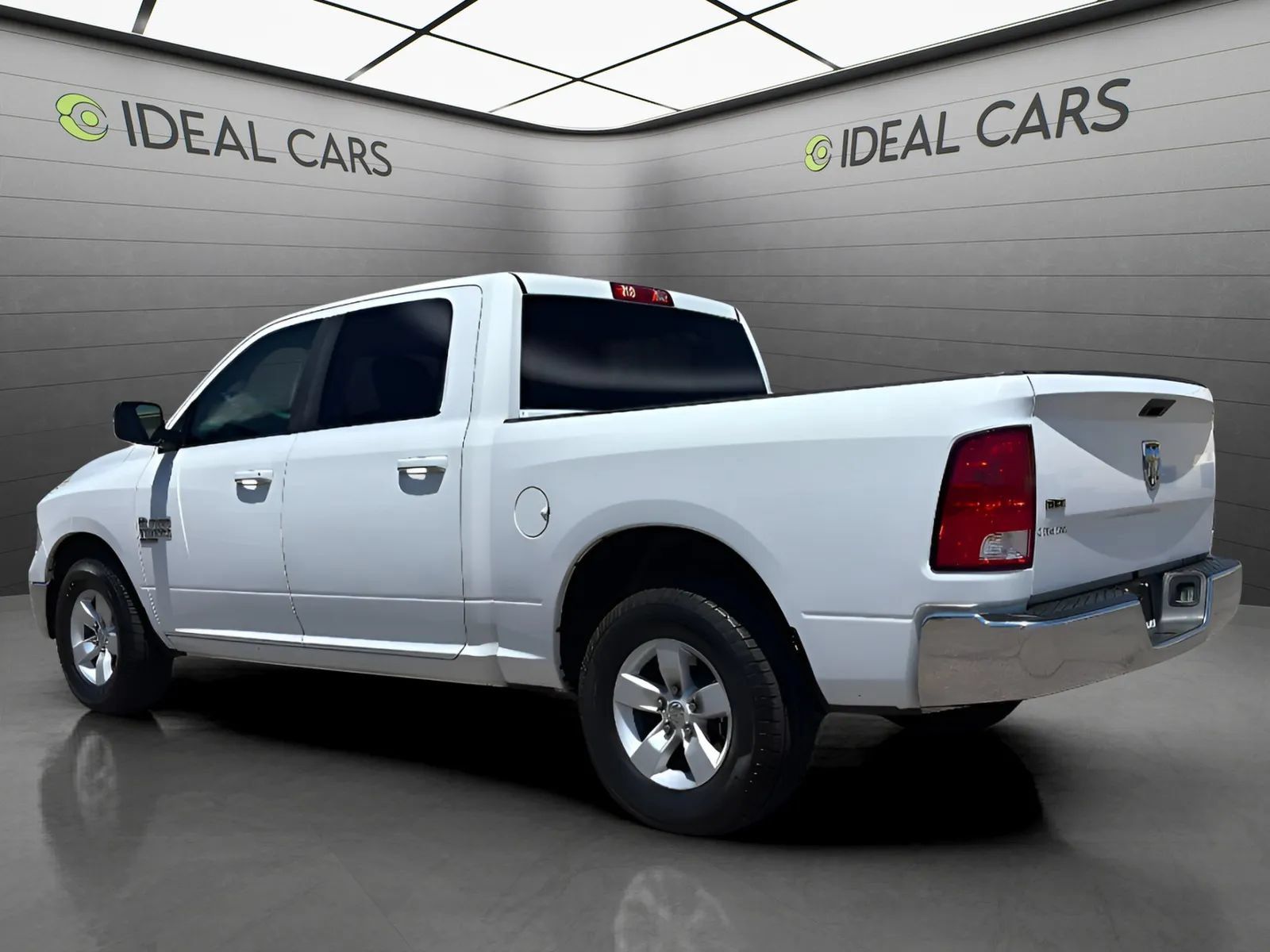 Used 2021 RAM 1500 Classic SLT RWD image 13
