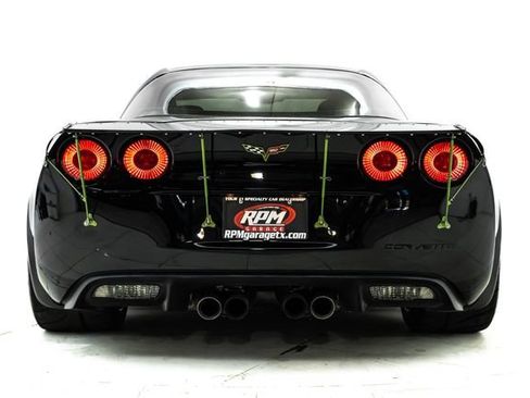 Used 2013 Chevrolet Corvette Z06 w/ 2LZ Preferred Equipment Group RWD image 3