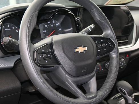 Used 2024 Chevrolet Trax LS w/ LS Convenience Package image 13