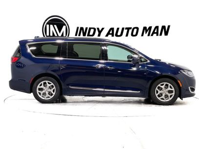 Used 2017 Chrysler Pacifica Touring-L w/ Tire & Wheel Group