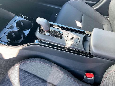 New 2026 Toyota Prius SE image 10