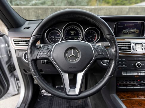 Used 2016 Mercedes-Benz E 350 4MATIC Wagon image 35
