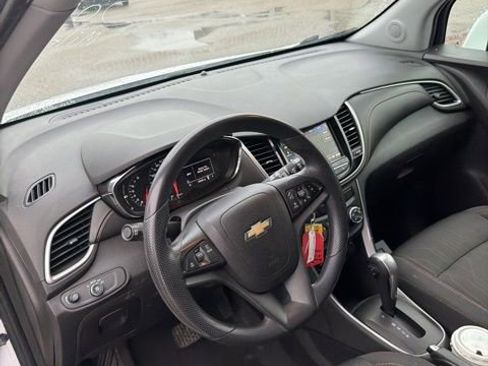 Used 2018 Chevrolet Trax LT image 8