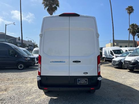 Used 2022 Ford E-Transit 148 High Roof w/ Load Area Protection Package RWD image 9