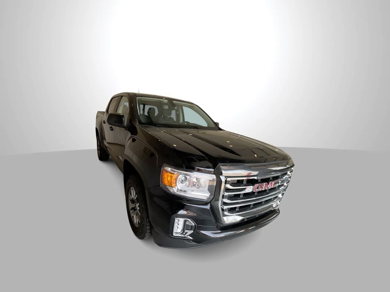 Used 2022 GMC Canyon AT4 w/ Trailering Package AWD/4WD image 2