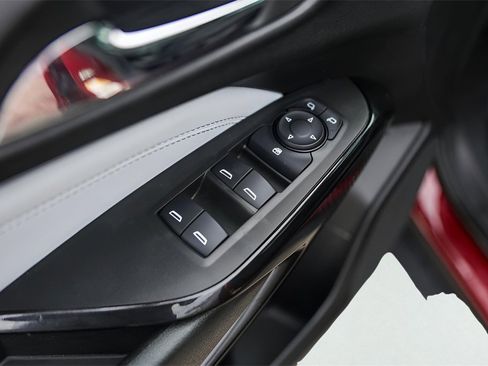 Used 2024 Chevrolet Trax LT w/ Driver Confidence Package image 24