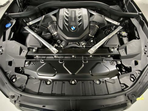 Used 2021 BMW X5 M50i w/ Executive Package image 22