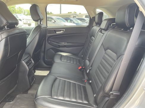 Used 2020 Ford Edge SEL w/ Convenience Package FWD image 37