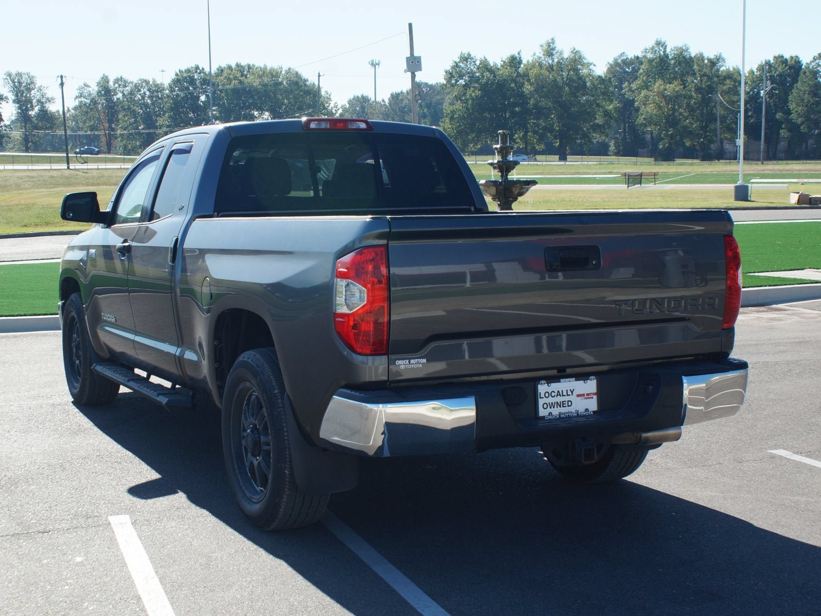 Used 2014 Toyota Tundra SR5 w/ SR5 Upgrade Package RWD image 14