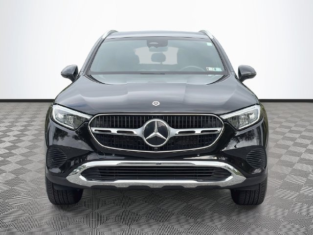 Certified 2025 Mercedes-Benz GLC 300 4MATIC image 2