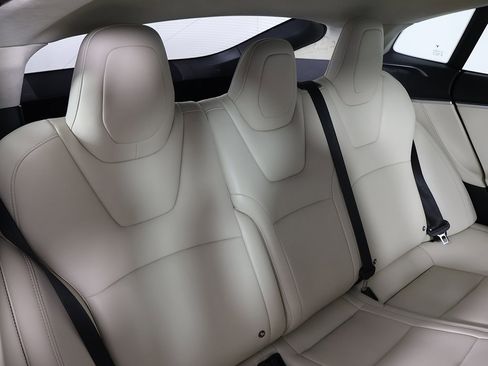 Used 2017 Tesla Model S 75D image 32