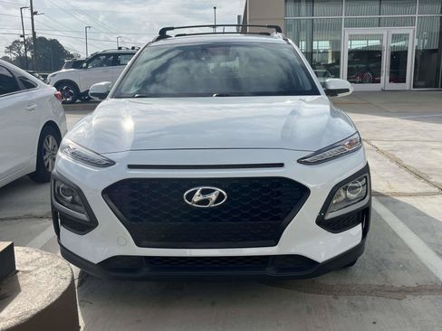 Used 2020 Hyundai Kona SEL FWD image 2