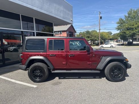 Used 2021 Jeep Wrangler Unlimited Sport image 34