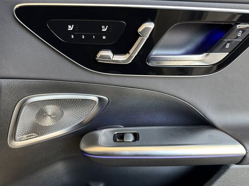 New 2025 Mercedes-Benz C 300 4MATIC Sedan image 20