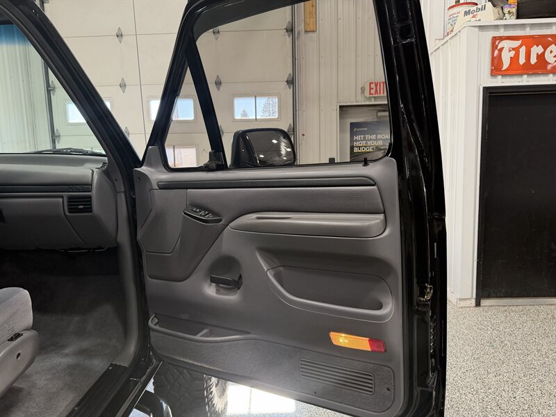 Used 1997 Ford F350 4x4 Crew Cab image 50
