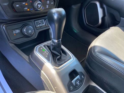 Used 2021 Jeep Renegade Limited AWD/4WD image 14