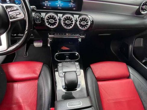 Used 2021 Mercedes-Benz CLA 250 4MATIC image 2