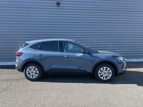 New 2026 Ford Escape Active image 2