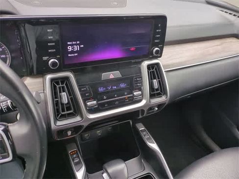 Used 2022 Kia Sorento S image 28