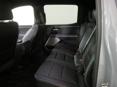 Used 2024 GMC Sierra EV Denali AWD/4WD image 23