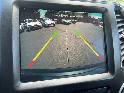Used 2022 Jeep Cherokee Trailhawk w/ Sun, Sound & Nav Group AWD/4WD image 16