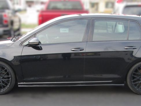 Used 2019 Volkswagen Golf R 4-Door image 5