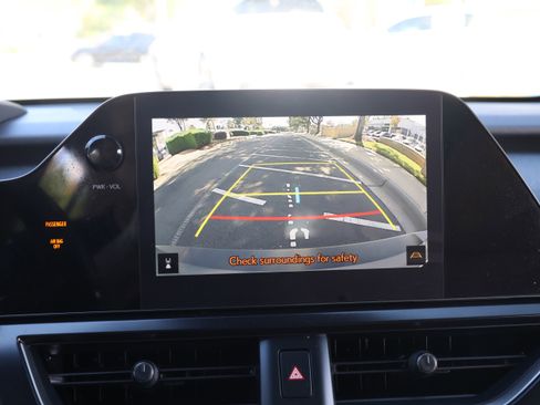 Certified 2025 Lexus UX 300h AWD w/ Accessory Package (Z2) image 23