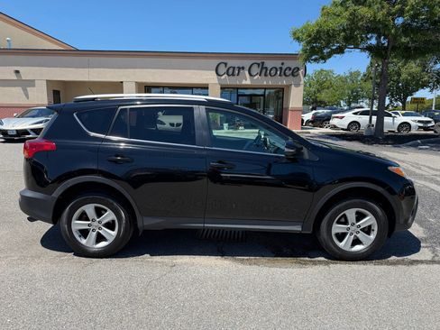 Used 2013 Toyota RAV4 XLE FWD image 7