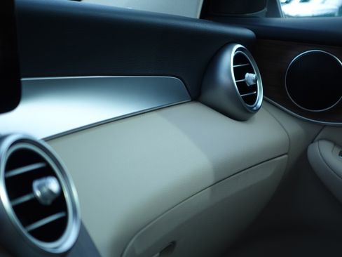 Certified 2021 Mercedes-Benz GLC 300 4MATIC image 12