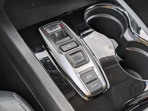 Used 2016 Honda Pilot Elite image 24