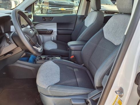 Used 2025 Ford Maverick XLT image 26