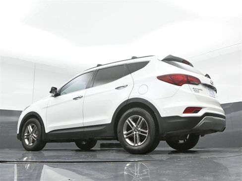 Used 2018 Hyundai Santa Fe Sport AWD/4WD image 35