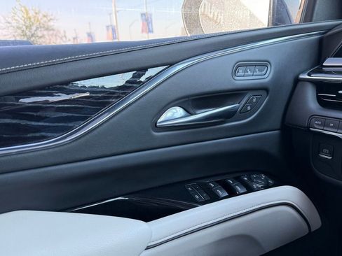 Used 2021 Cadillac Escalade Sport w/ Driver Assist Tech Package image 11