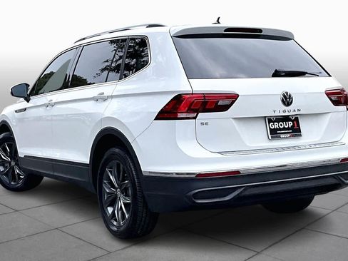 Certified 2022 Volkswagen Tiguan SE image 12