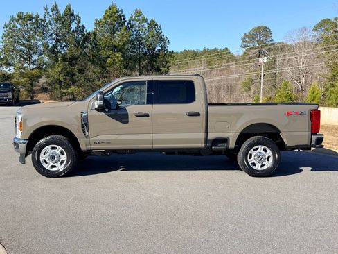 New 2026 Ford F250 XLT w/ FX4 Off-Road Package AWD/4WD image 5