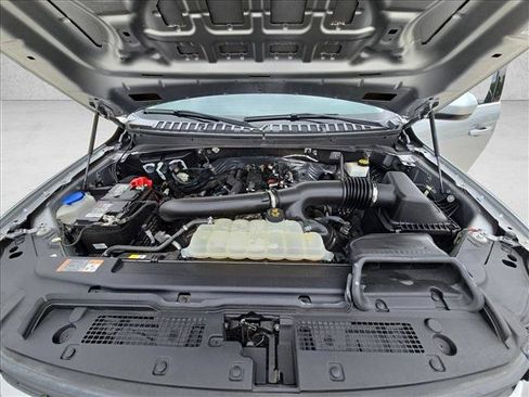Used 2024 Ford Expedition XLT RWD image 23