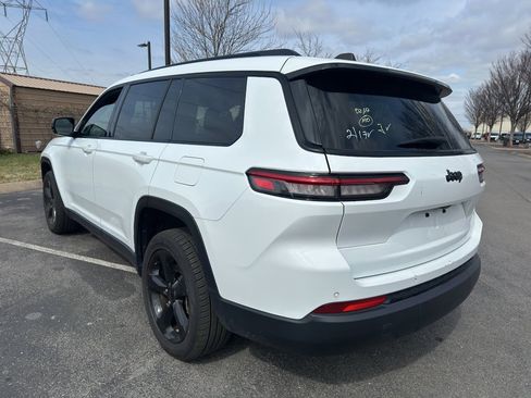 Used 2023 Jeep Grand Cherokee L Altitude image 5
